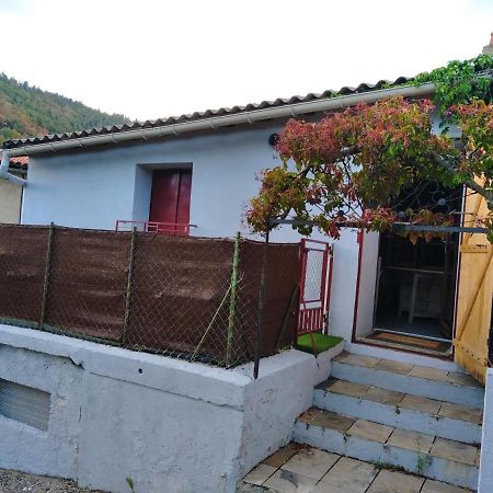 Maisonette Individuelle A Roquefeuil Dans Les Pyrenees Audoises ภายนอก รูปภาพ